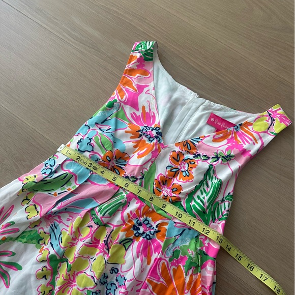 Lily Pulitzer for Target Top XS GUC 🦩🌺🍍 - Picture 3 of 6